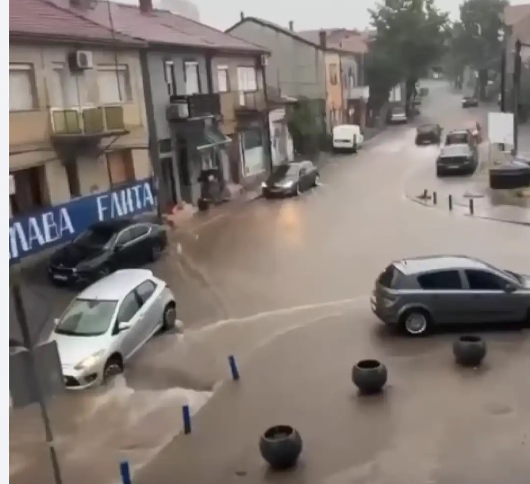 Shi i rrëmbyeshëm edhe në Kumanovë  pas uljes së intensitetit po pastrohen rrugët