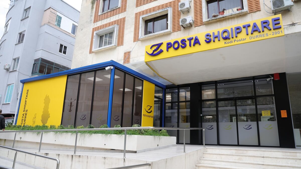  Paratë i ka marrë drejtoresha në zyrë   shefja e financës së filialit zbërthen skemën e vjedhjes në Postën Shqiptare të Durrësit