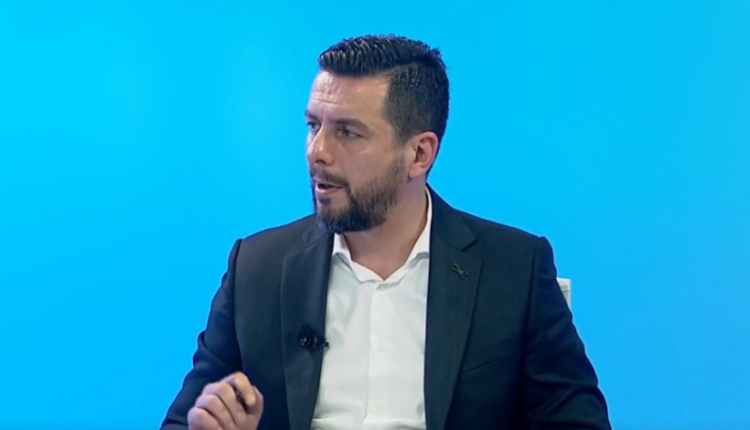 Selami  Kryetari i Qytetit të Shkupit të ndryshojë tabelën dhe të respektojë Ligjin për dygjuhësinë