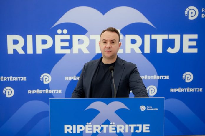 shqiperia-po-digjet-nga-cepi-ne-cep-rama-shellehet-ne-dhermi-balliu-4mln-euro-per-kanye-west-qeveria-ka-para-per-luksin-por-jo-per-zjarrfikesit