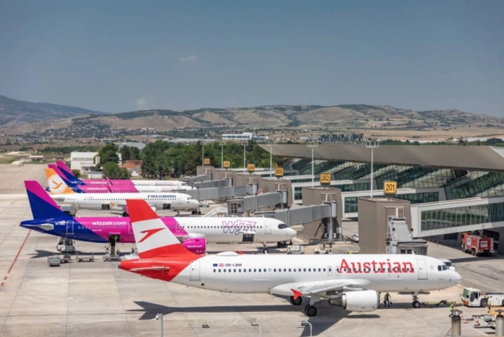 Nikolloski  Aeroportet në Shkup dhe Ohër me rritje historike të komunikacionit ajror