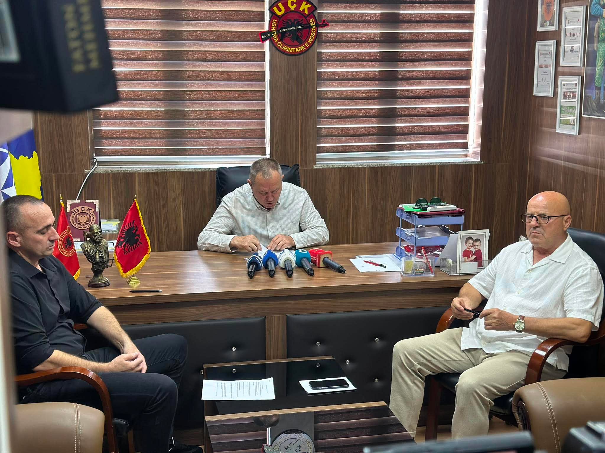 OVL UÇK mbështet protestën e 12 shtatorit për ish krerët e UÇK së  Skender Llugiqit i largohet anëtarësia