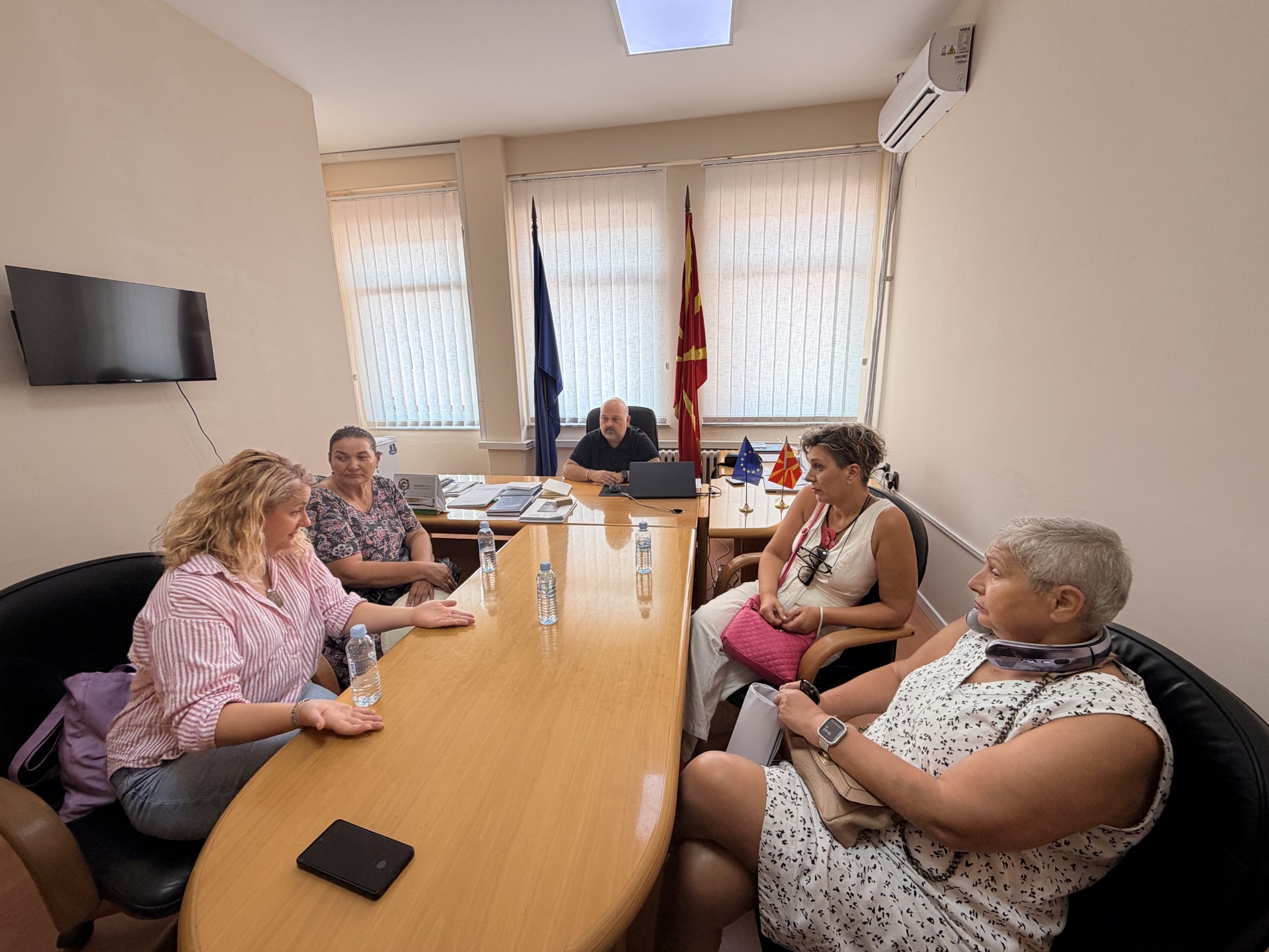 Andovski në takim me HEMA‑ONKO  Organizatat e pacientëve do të përfshihen aktivisht në Ligjin për barnat