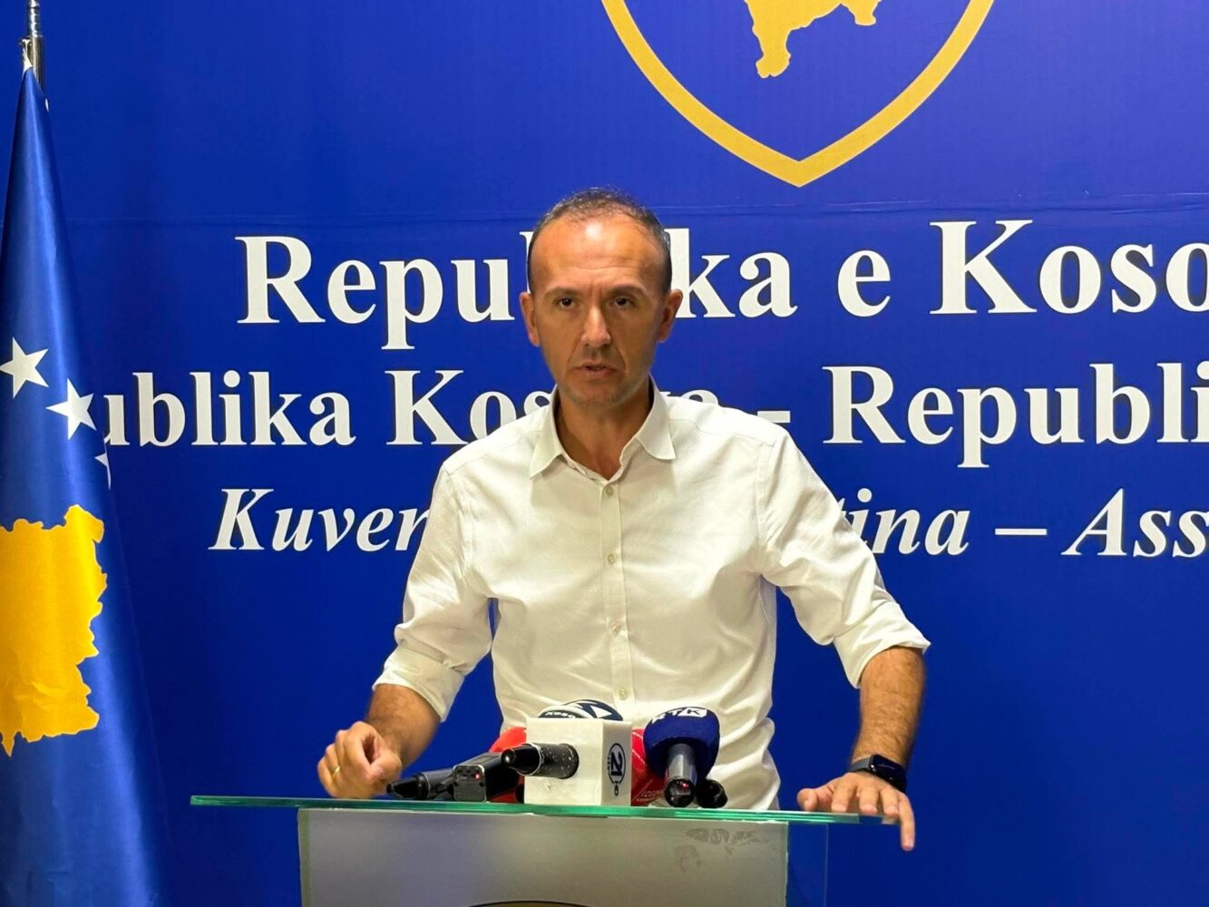 mustafa-kurti-po-mban-peng-institucionet-e-kosoves