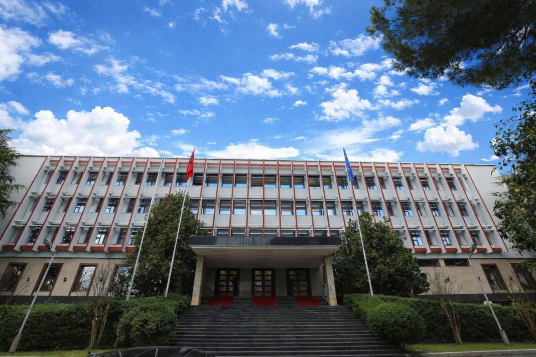 Tërmeti në Kolumbi  MEPJ  Nuk ka raportime për shqiptarë të vdekur apo të plagosur
