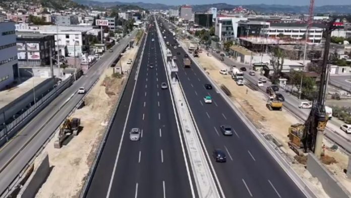Zgjerimi i aksit Tiranë Durrës  vijon ndërtimi i nyjes së Laknasit dhe mbikalimit të ri në Kashar