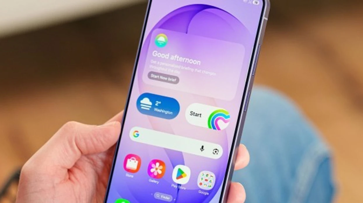 ne-ritmin-e-versionit-tuaj-zbuloni-magjine-e-serise-se-re-galaxy-z-dhe-watch