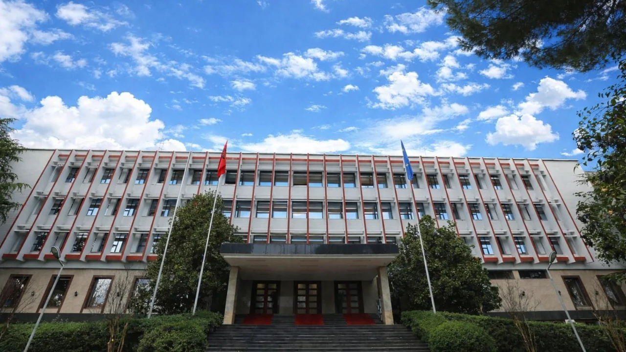 MPJ e Shqipërisë i reagon Zelenskyt për deklaratat kundër pavarësisë së Kosovës në Beograd