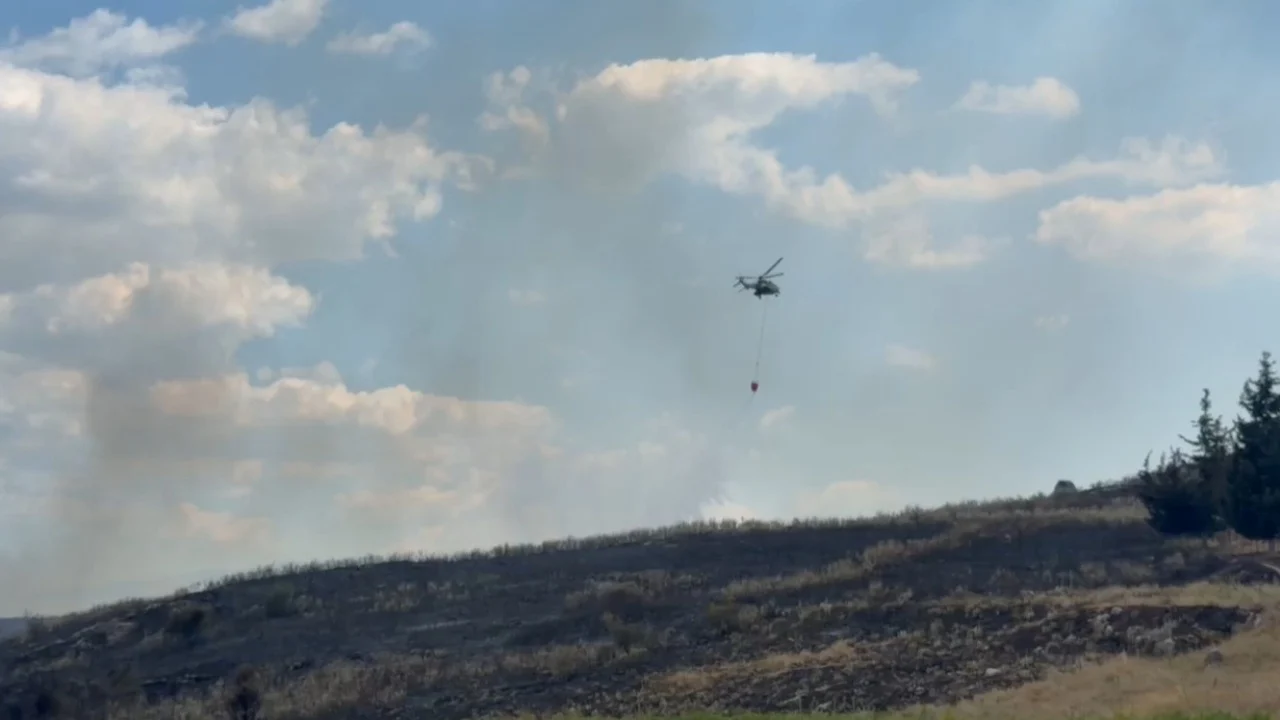 Kruja merr frymë pas zjarrit  mbi 400 zjarrfikës e ushtarakë mbrojtën qytetin  banorët kthehen në shtëpi