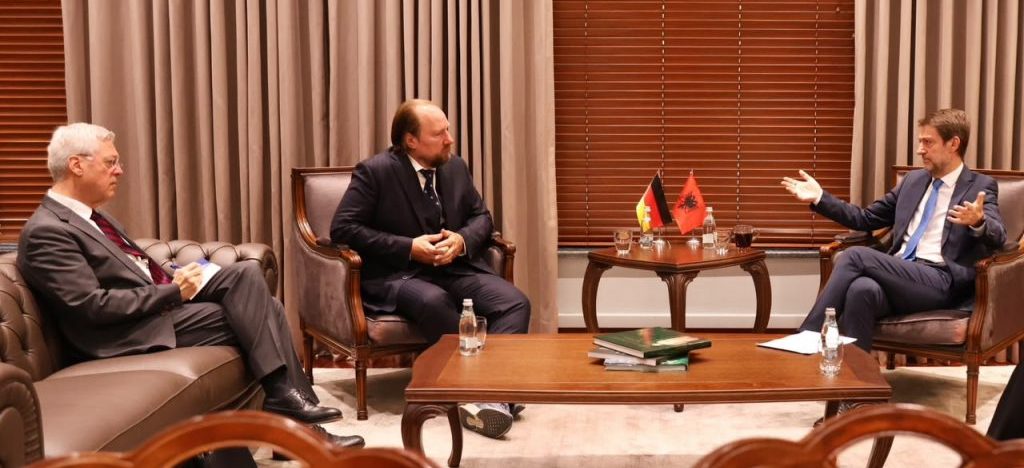 hoxha-pret-kreun-e-komisionit-per-be-ne-bundestag-gjermania-mbeshtet-rrugetimin-evropian