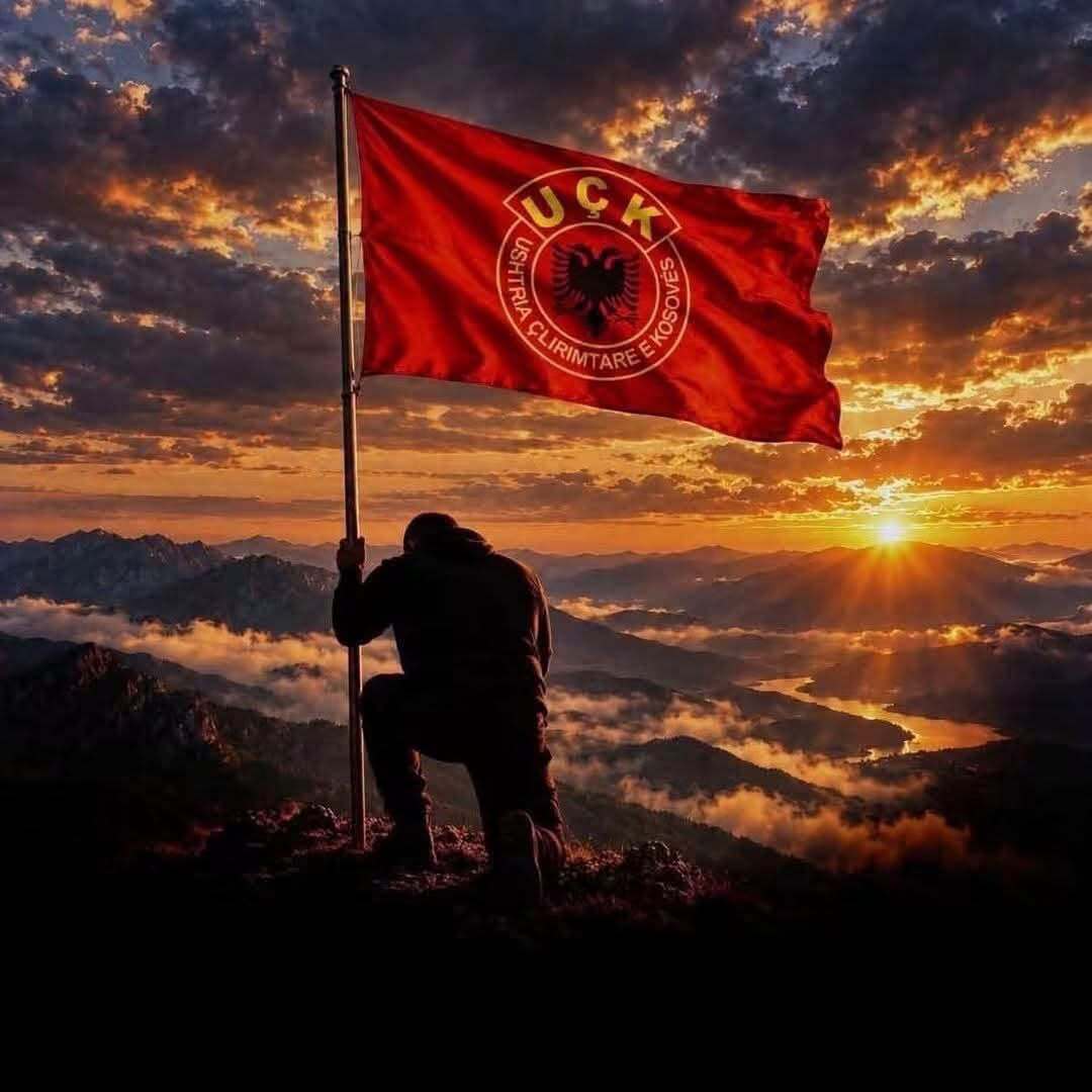 PDK  Ora e historisë  besojmë  ora e lirisë  UÇK   për jetë e mot 