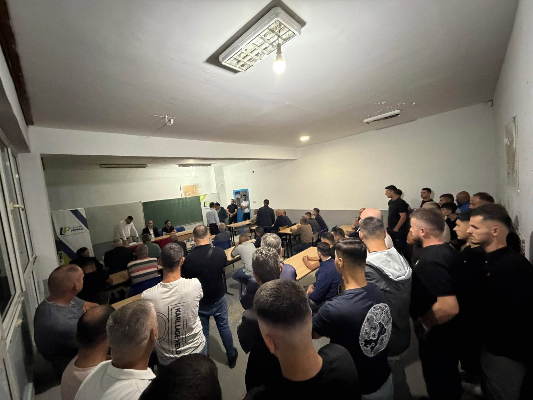 Lëvizja Populli e Skender Rexhepi themelon degën në komunën e Dollnenit