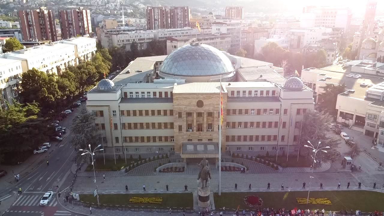 Në Kuvend u shënua Dita Ndërkombëtare e Demokracisë: Demokracia nis kur kuptojmë se zëri ynë ka rëndësi