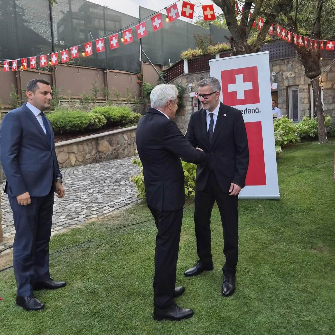 Ahmeti në pritjen për Ditën Kombëtare të Zvicrës  Marrëdhëniet mes dy vendeve të vazhdojnë të thellohen