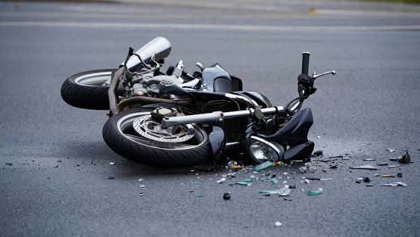 58-vjecari-me-motociklete-ne-gostivar-goditet-nga-nje-veture