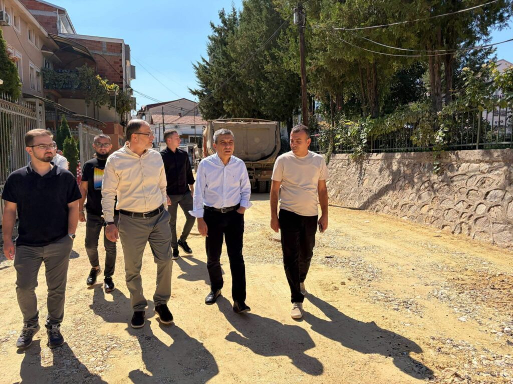 Mexhiti: Vazhdojmë me përmirësimin e infrastrukturës në Sahat Kullë, asfaltohet rruga “Remzi Hoxha”