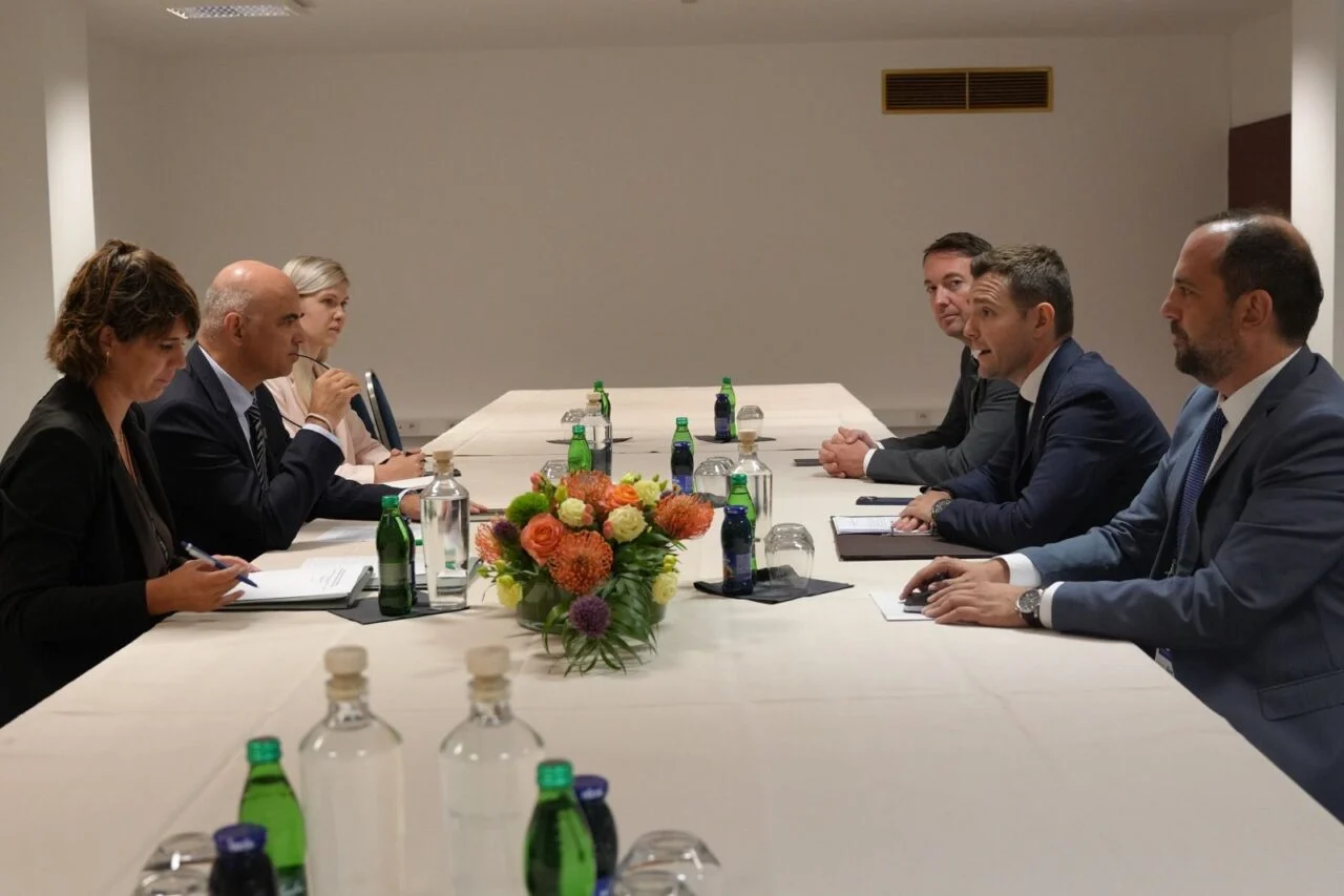 Mucunski   Berse  Diskutim për reformën dhe standardet evropiane  në fokus sfidat gjeopolitike aktuale