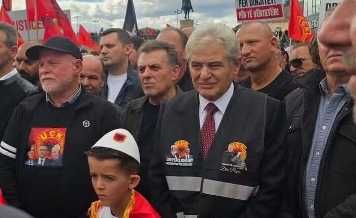 Ahmeti: Populli nuk mund t’i dënoj çlirimtarët e vet