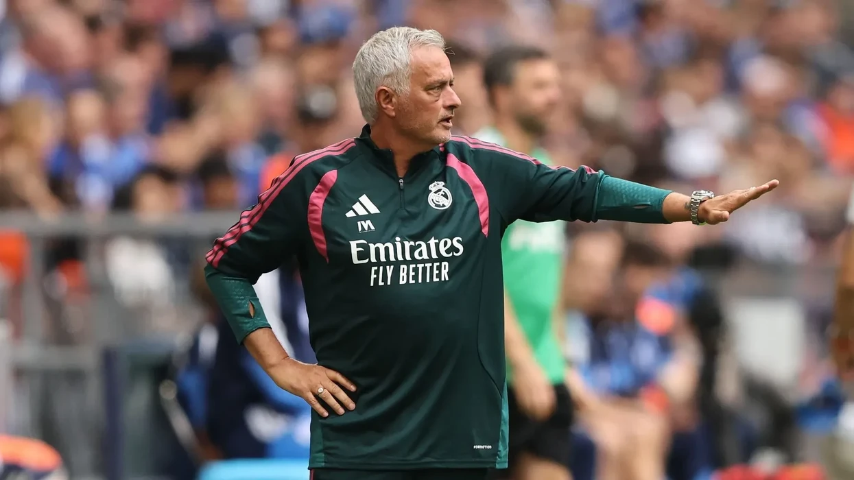 Pak minuta  shumë gola  Dy lojtarët që po i bëjnë  presion  Mourinhos