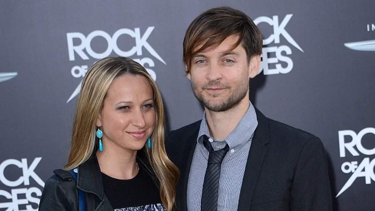 Ylli i  Spider Man   Tobey Maguire  arrin marrëveshje divorci me ish partneren pas 10 vitesh lidhje