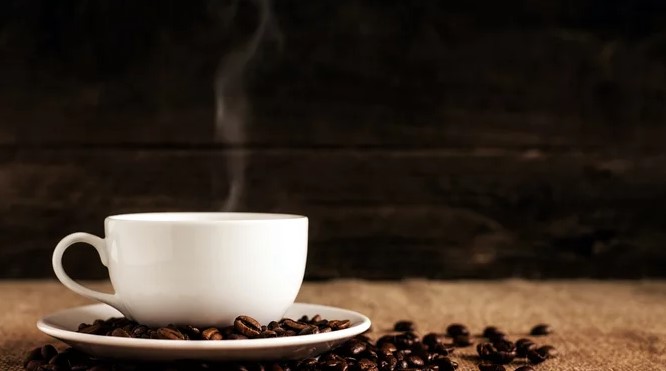 Kakao në kafenë e mëngjesit  Ja si mund të ndikojë në tretje dhe shëndetin e zorrëve