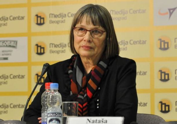 Kandiq  Nderimet shtetërore për Mlladiqin  degradim moral dhe politik i Serbisë