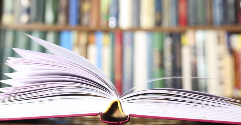 Tekst shkollor për gjuhën maqedonase hap debat në parlamentin grek