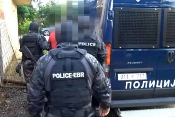 Aksion policor në Maqedoni  policia po bastis në 30 lokacione 