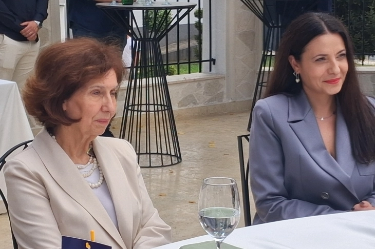 Siljanovska Davkova: Botës sot i mungon idealizmi dhe këtu nuk kam parasysh utopinë, por ligjin, drejtësinë, moralin dhe etikën