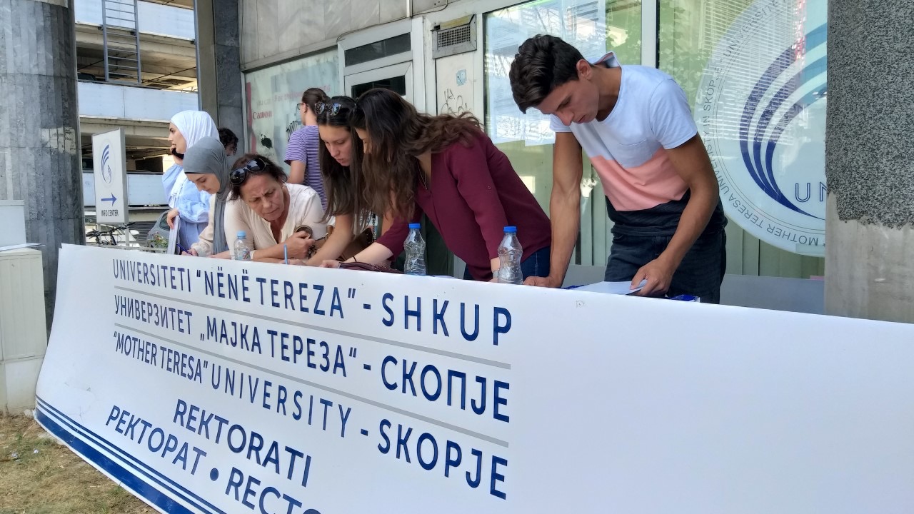 Rritet numri i studentëve ë Universitetin “Nënë Tereza”