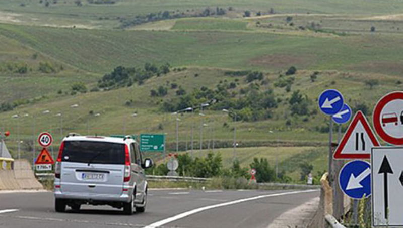 Trafiku zhvillohet pa pengesa  nuk ka pritje më të gjata në pikat kufitare