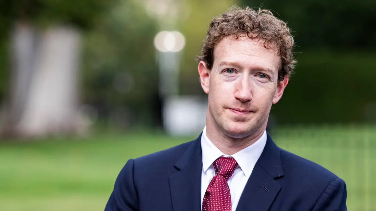 zuckerberg-paralajmeron-se-do-te-largohet-nga-kalifornia-nese-miratohet-taksa-mbi-pasurine