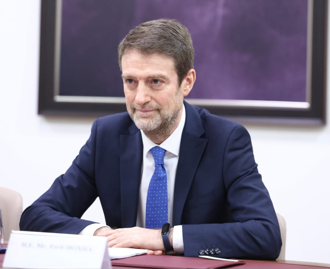 Hoxha uron presidenten e re të Kosovës  Dëshmi e pjekurisë së institucioneve demokratike