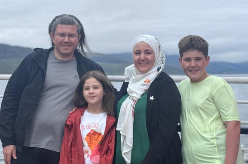 merrni-3-mije-paund-dhe-shkoni-ne-shqiperi-britania-habit-familjen-siriane-qe-kerkon-azil-zbulohet-letra-e-home-office