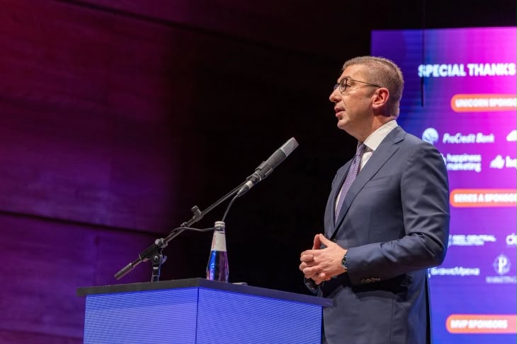 Mickoski: IA është teknologjia e së ardhmes, Maqedonia duhet të jetë pjesëmarrëse aktive