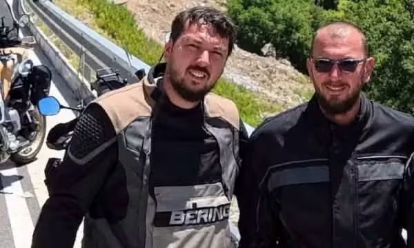 Aksidenti me motoçikletë i merr jetën Berat Asllanit  vëllait të aktorit të njohur
