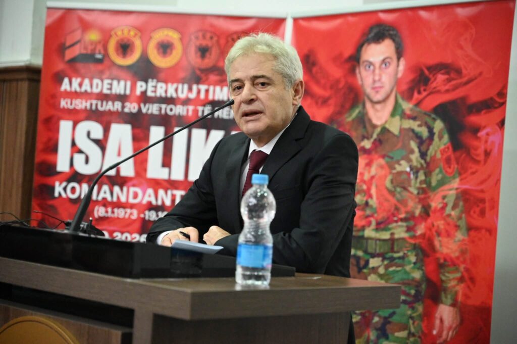 ali-ahmeti-kujton-komandant-ilirin-ne-20-vjetorin-e-ndarjes-nga-jeta-ishte-unifikues-dhe-njeri-i-fjales