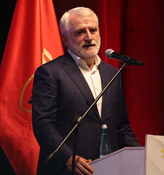 Menduh Thaçi uron presidenten e sapozgjedhur të Republikës së Kosovës