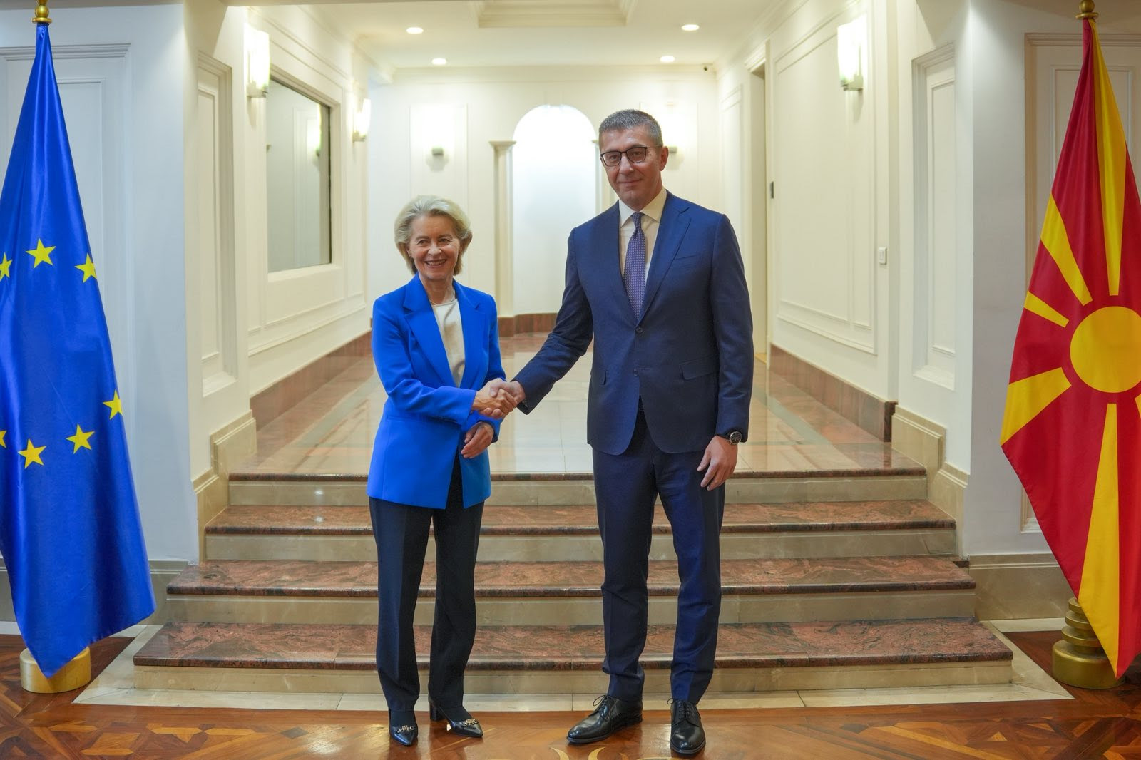 Mickoski pas takimit me von der Leyen: Erdhi koha që BE të na japë mbështetje më të fortë në zgjidhjen e kontestit me Bullgarinë