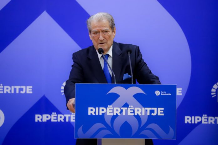Berisha  Betejë ligjore kundër shkrirjes së 15 bashkive  po mbledhim firmat për referendum