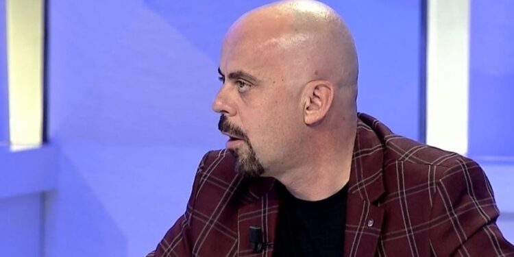  Armiqtë do të vijnë deri në Durrës e Shkodër    Rexhaj paralajmëron për luftë   Berisha e shkatërroi ushtrinë