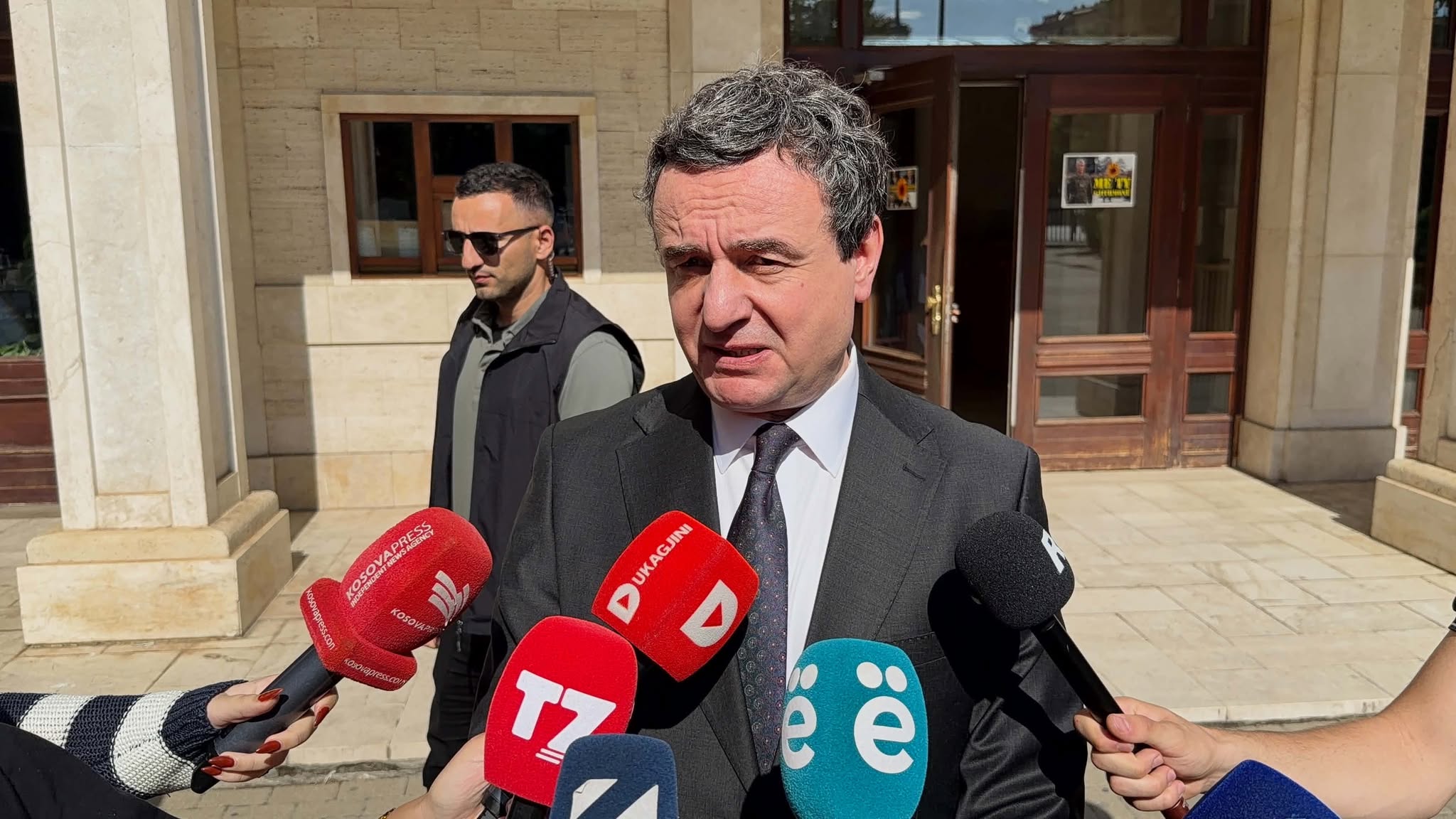 Kurti pas takimit me presidenten  Duhet të jemi bashkë për shumë sfida shtetërore