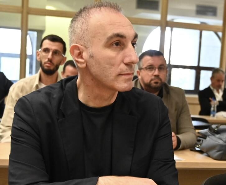 Qytetarët ofrojnë garancion për Artan Grubin 