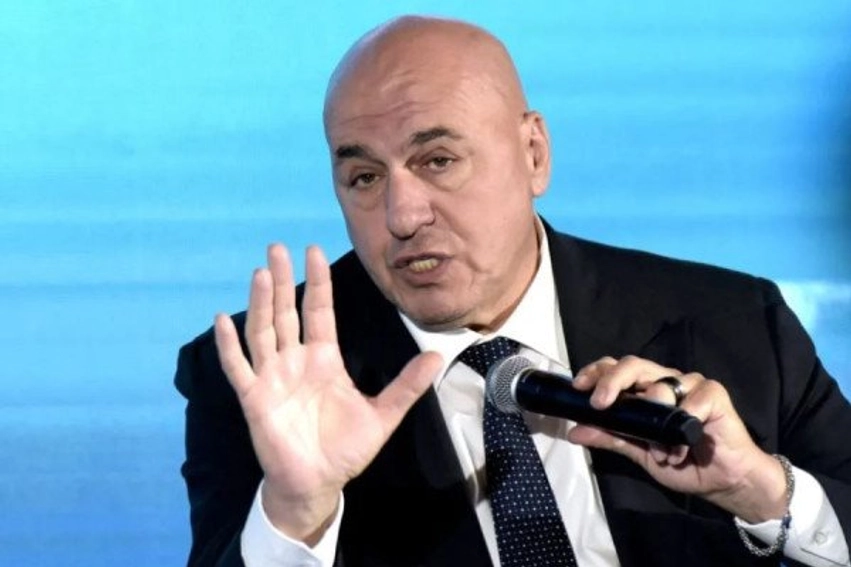ministri-italian-i-mbrojtjes-crosetto-mund-te-vendosim-radare-ne-ballkan-per-ta-mbrojtur-italine-dhe-rajonin