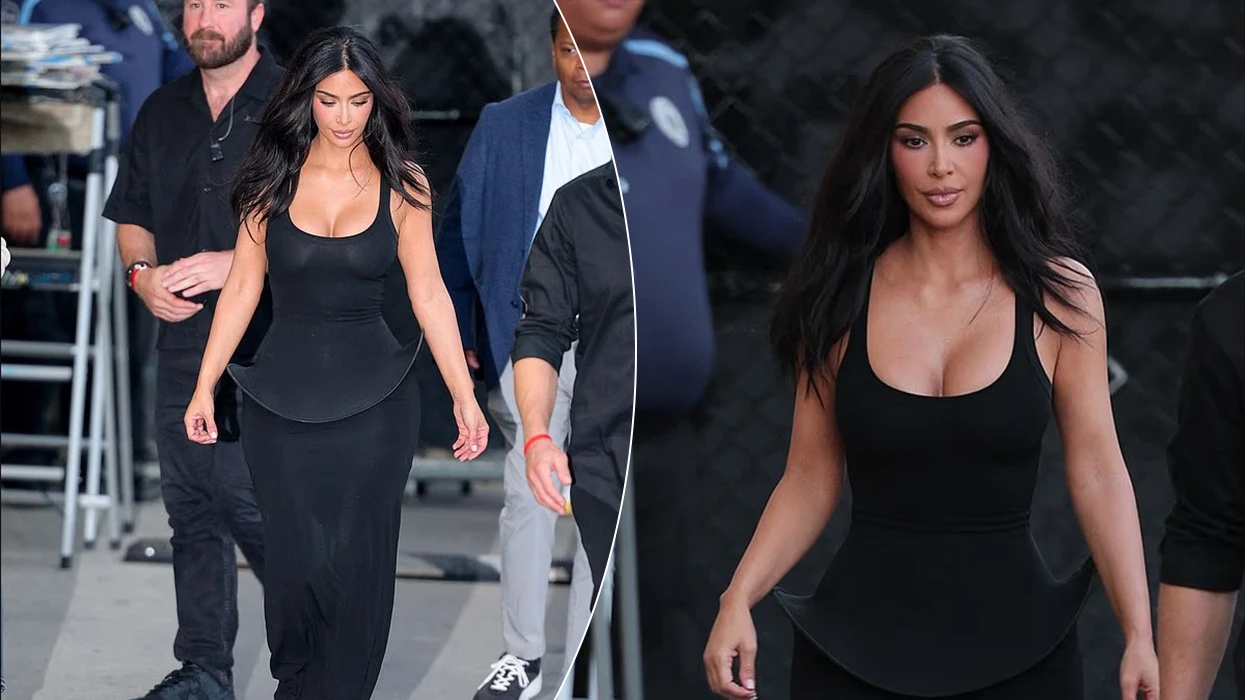 Kim Kardashian me fustan të zi me dekolte të theksuar, mbërrin në xhirimet e Jimmy Kimmel Live