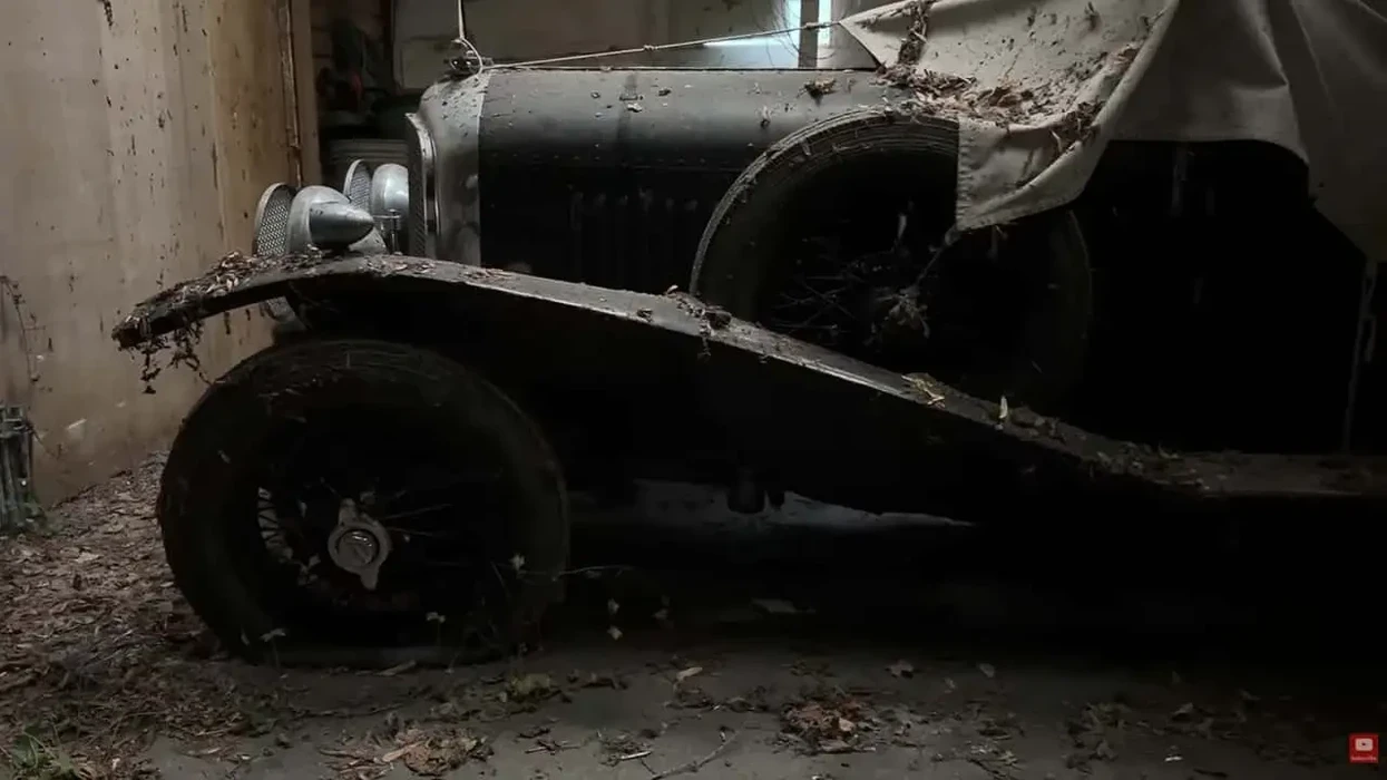 Zbulohet në një hambar Bentley i vitit 1928  vlera mund të kalojë një milion dollarë