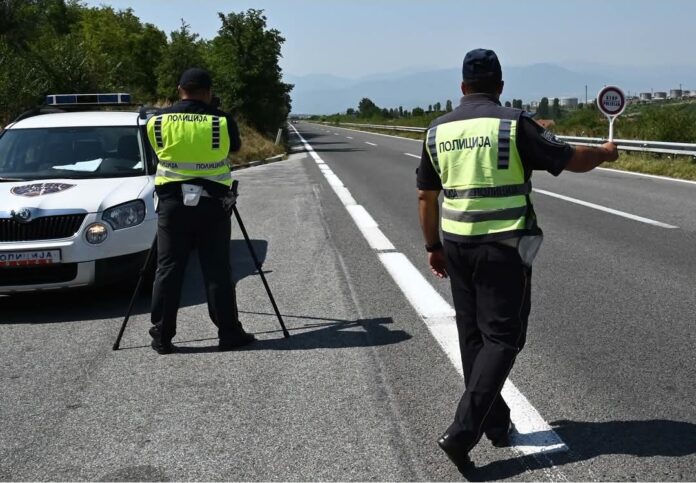 Drejtonte mjetin transportues pa leje qarkullimi  privohet nga liria 48 vjeçari
