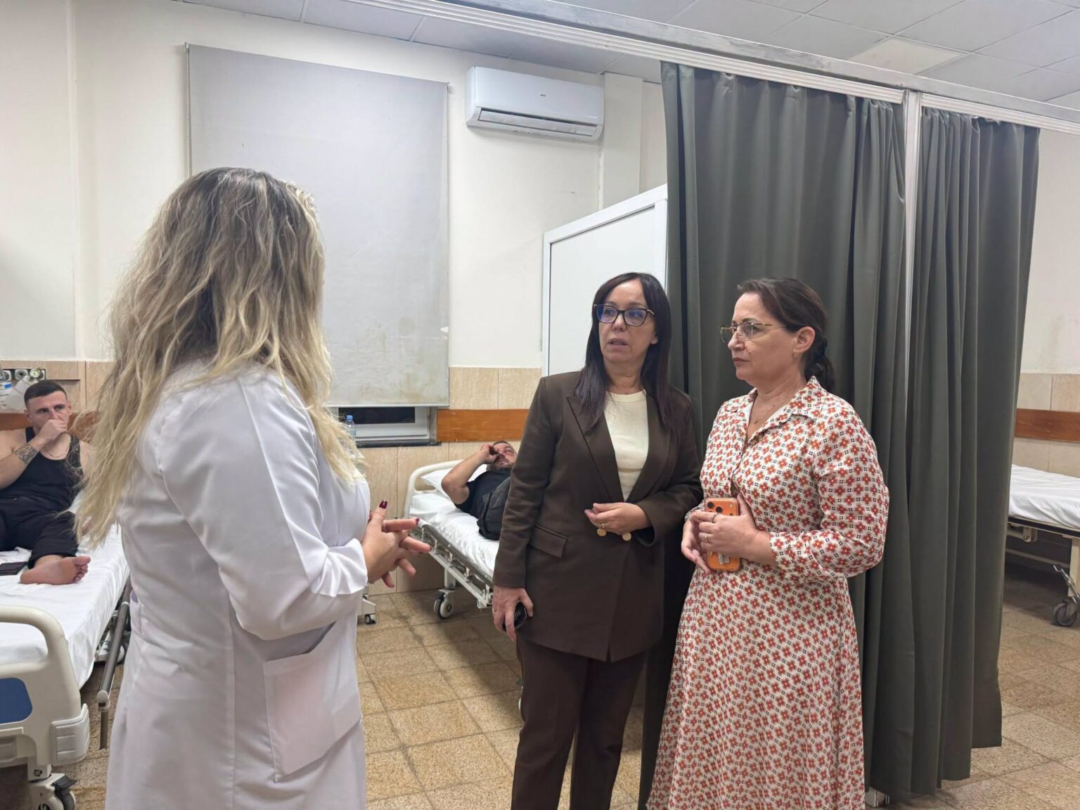 Ministrja Spahiu  6 efektivë mbërrijnë të lënduar në Traumë brenda 30 minutash  njëri me dëmtime të rënda