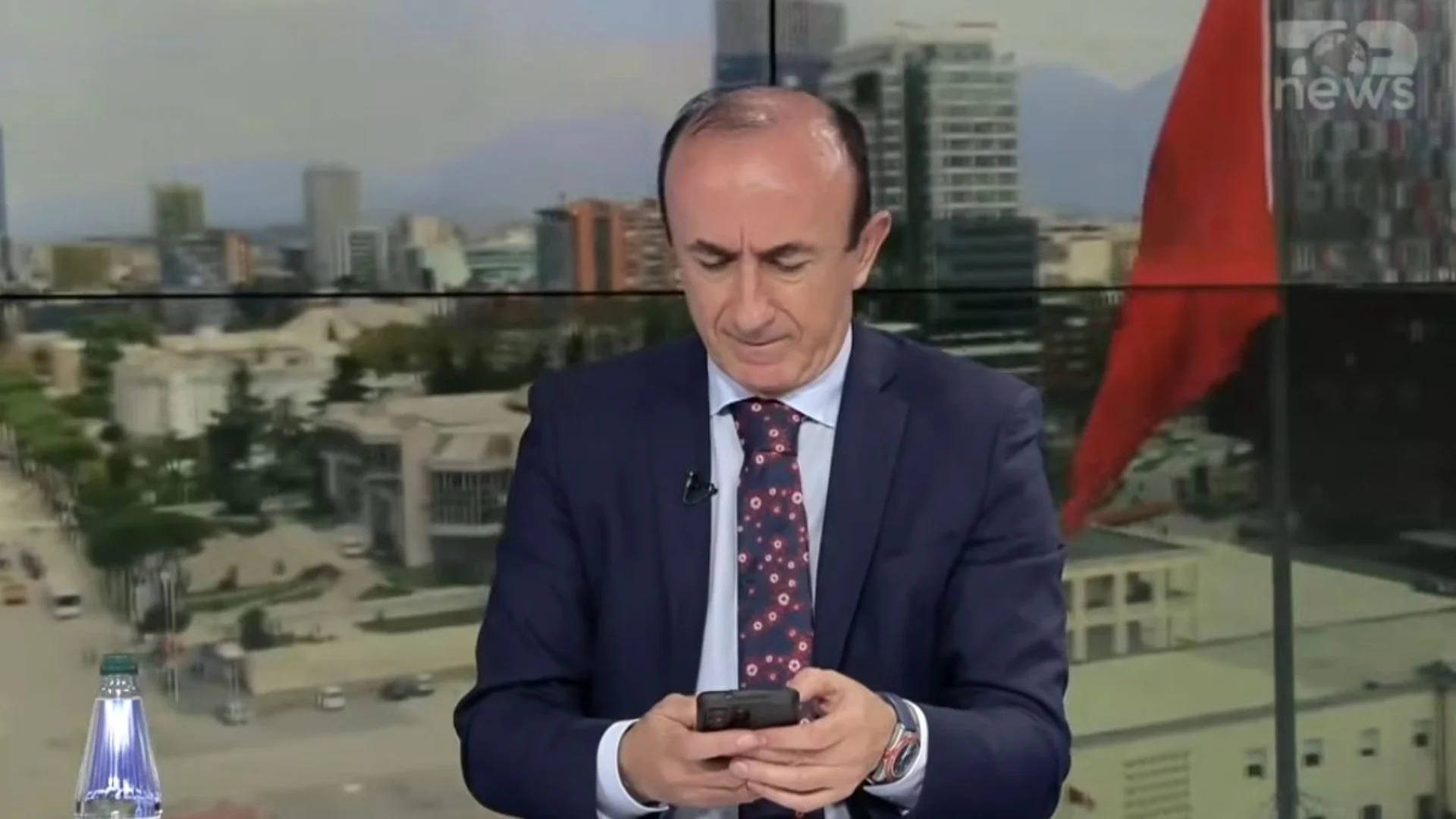 Dorëheqjet në administratë  A do të largohet Dashnor Sula  Kryeinspektori zbulon telefonatën me Ramën