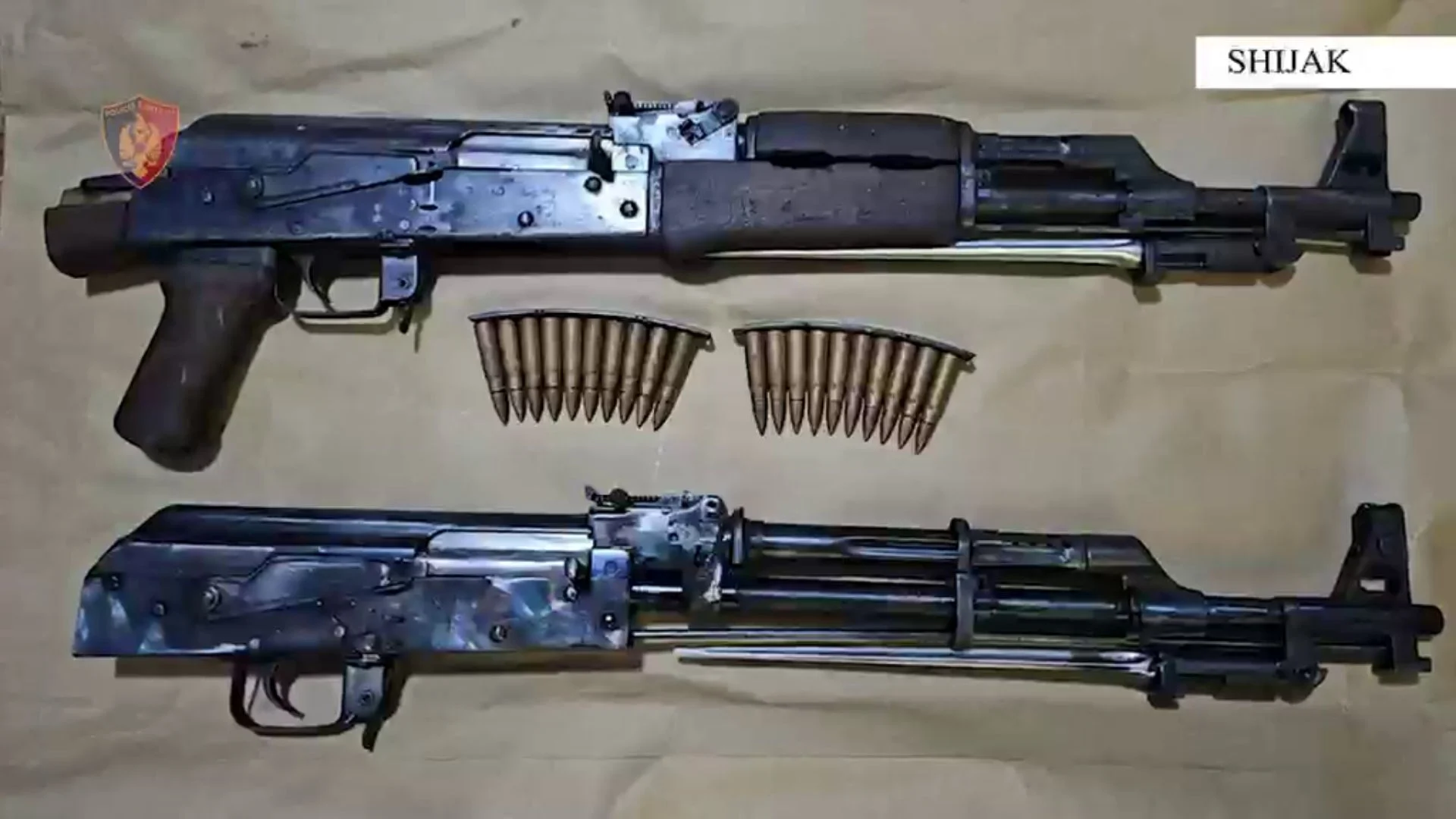 i-gjeten-2-arme-zjarri-dhe-mbi-32-mije-euro-ne-banese-pranga-32-vjecarit-ne-shijak